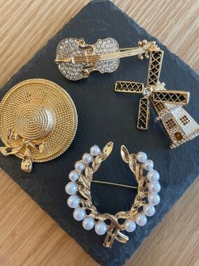 Vintage Style Brooch Bundle Gold Hat Windmill Pearl Classic European Jewelry Set